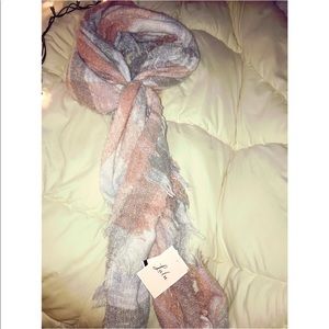 Lulu's Accessories - blanket scarf Lulu's Accessories - blanket scarf